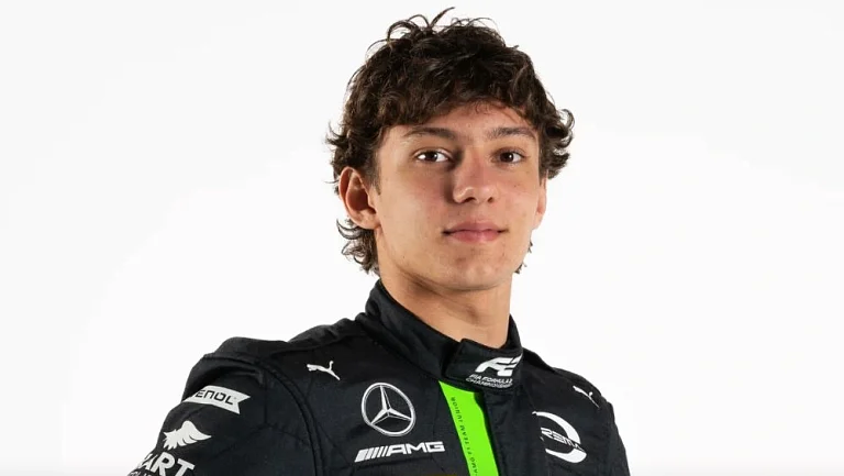 Антонелли назвал дебют в Mercedes привилегией, но признал трудности