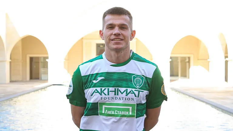 Полузащитник «Балтики» Пряхин подписал контракт с «Ахматом» на 3,5 года