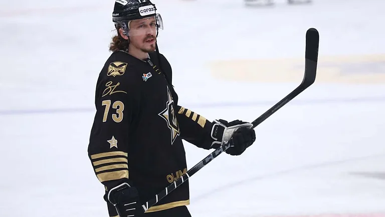 Капитан «Адмирала» Либор Шулак забил курьёзный автогол в матче КХЛ