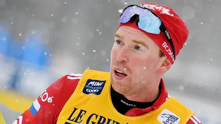 Семиков победил на этапе Кубка России, обойдя Ардашева и Большунова