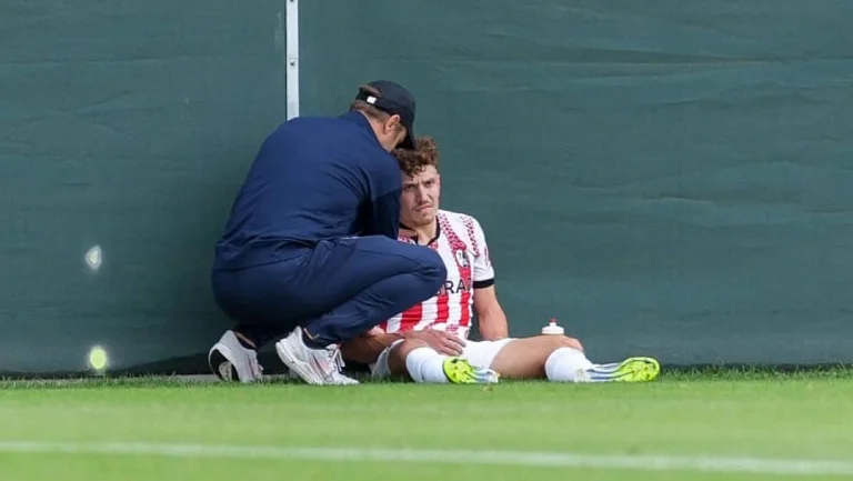 Трой выбыл из состава «Фрайбурга» из-за травмы плеча