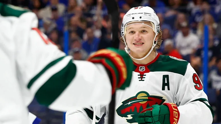 Гол и ассист Капризова принесли «Миннесоте» победу над «Айлендерс»