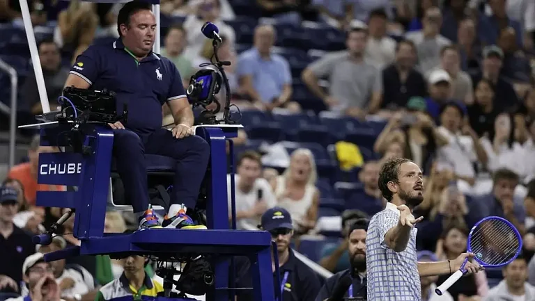 Даниил Медведев может получить шестизначный штраф на US Open