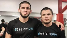 Махачев поддержал Нурмагомедова перед боем на UFC 321