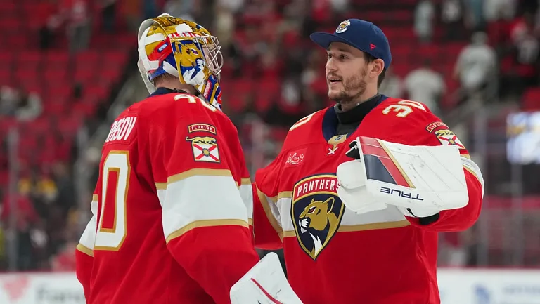 Голкипер Тарасов провел блестящий матч за «Флориду» против «Каролины»