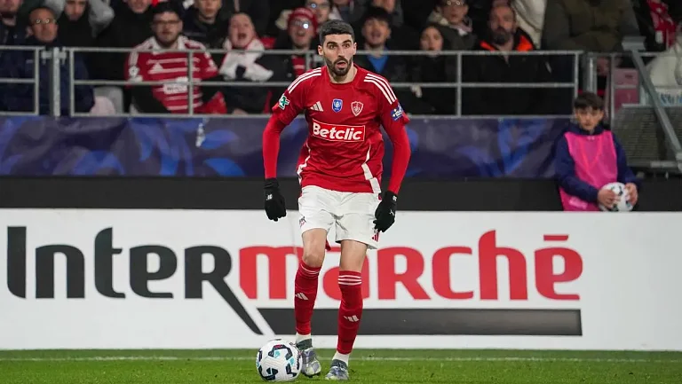 Полузащитник Пьер Ле-Мелу объяснил быстрый переход в «Париж»