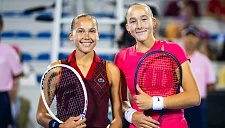 Мирра и Эрика Андреевы опубликовали совместные фото