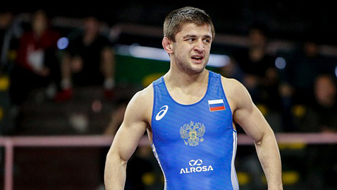 Азамат Тускаев сменил спортивное гражданство будет представлять сборную Сербии по вольной борьбе